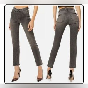 Good American Black Good
Classic Raw Hem Jeans Size 2/26